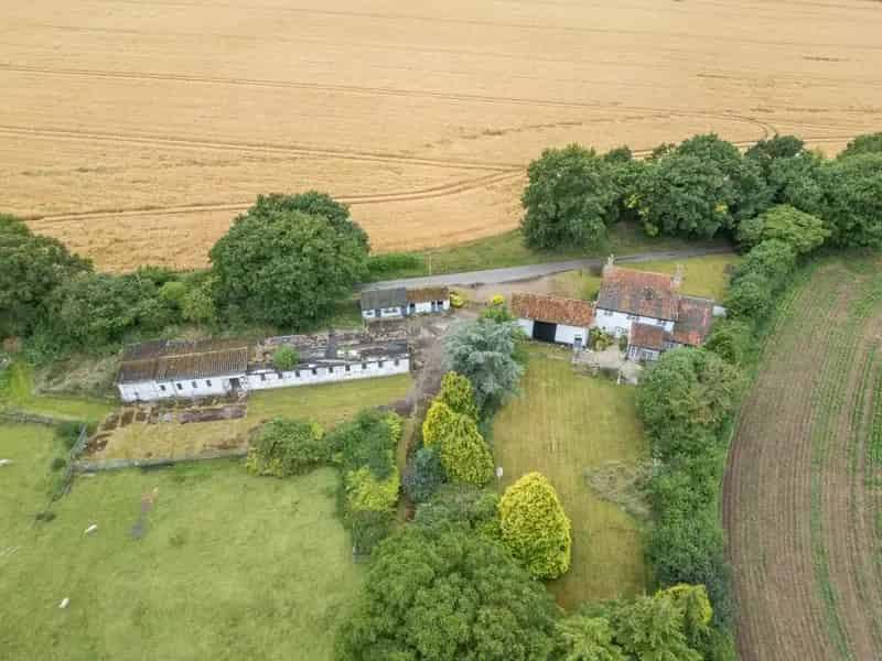 4 Bedroom Detached Equestrian House Hingham 66 Acres