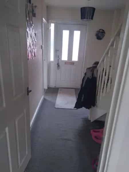 Lovely 3 Bedroom Semi-Detached House with Large Garden