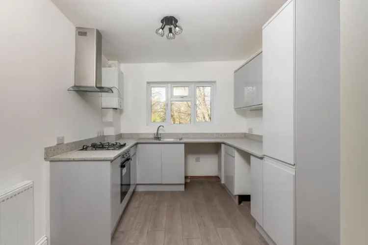 3 Bedroom Terraced House for Sale Near Park