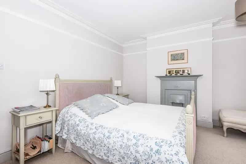 3 Bedroom Semi Detached House to Rent Oxford