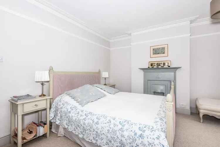 3 Bedroom Semi Detached House to Rent Oxford
