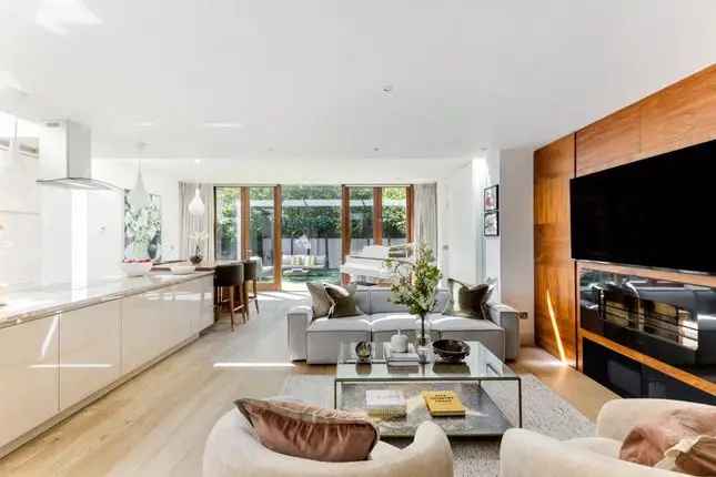 6 Bedroom House for Sale in St Johns Wood London