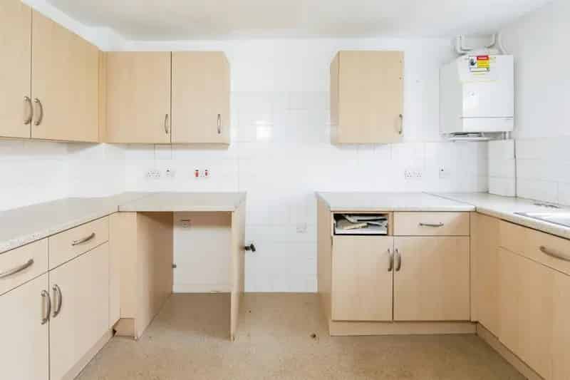 3 Bed House Near Reading Station - Excellent Schools