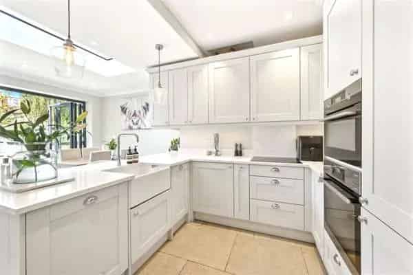Victorian 2-Bedroom Flat Fulham SW6 - 709 sq ft