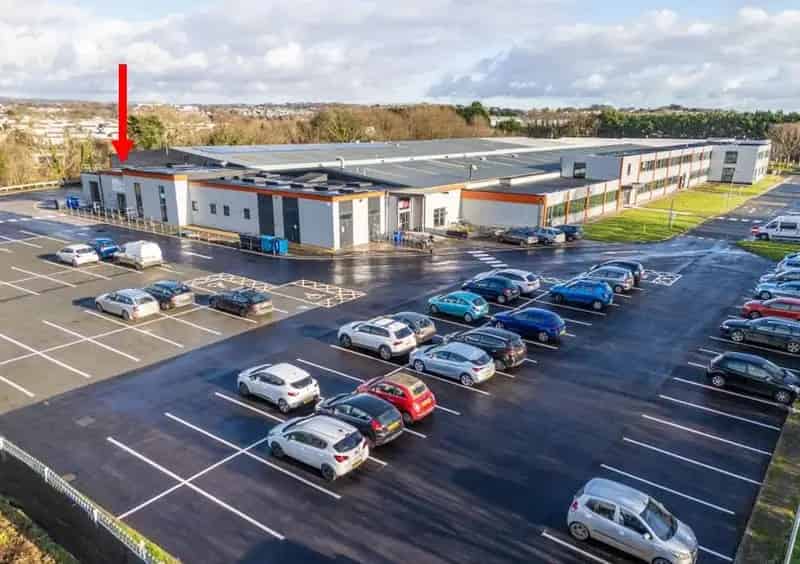 1565 sq ft Ground Floor Office and Warehouse Unit