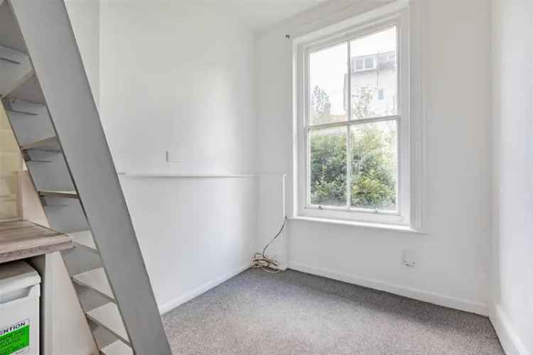 Studio to Rent