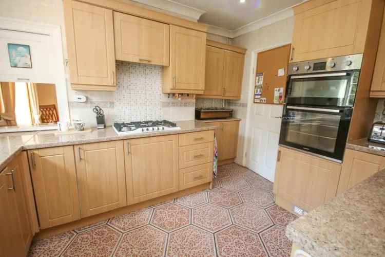 4 Bed Detached House Gayton Road