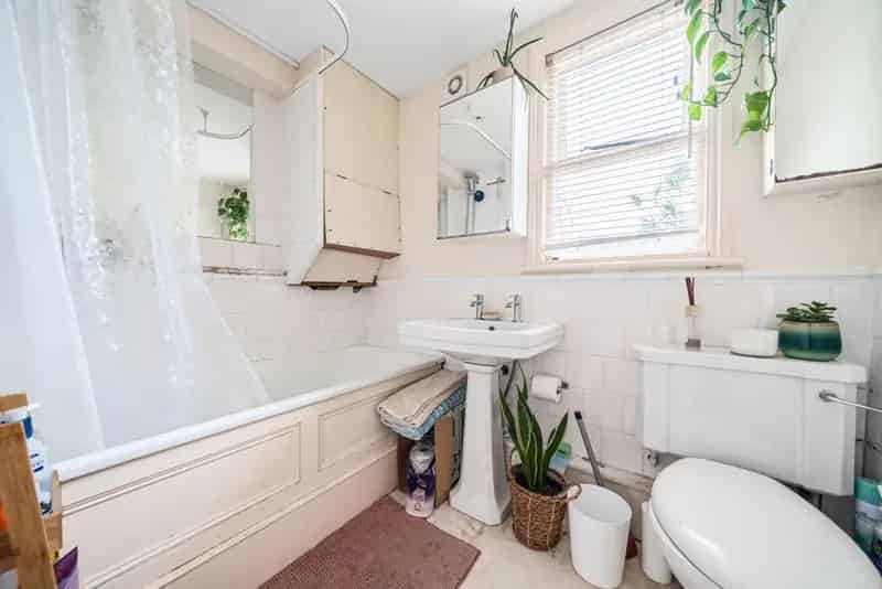 Tenanted Property Available for Cash Buyers or Buy-to-Let Investors