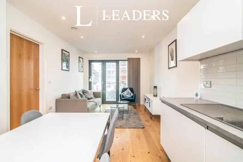 1 Bedroom Luxury Apartment Birmingham City Centre No Deposit Option