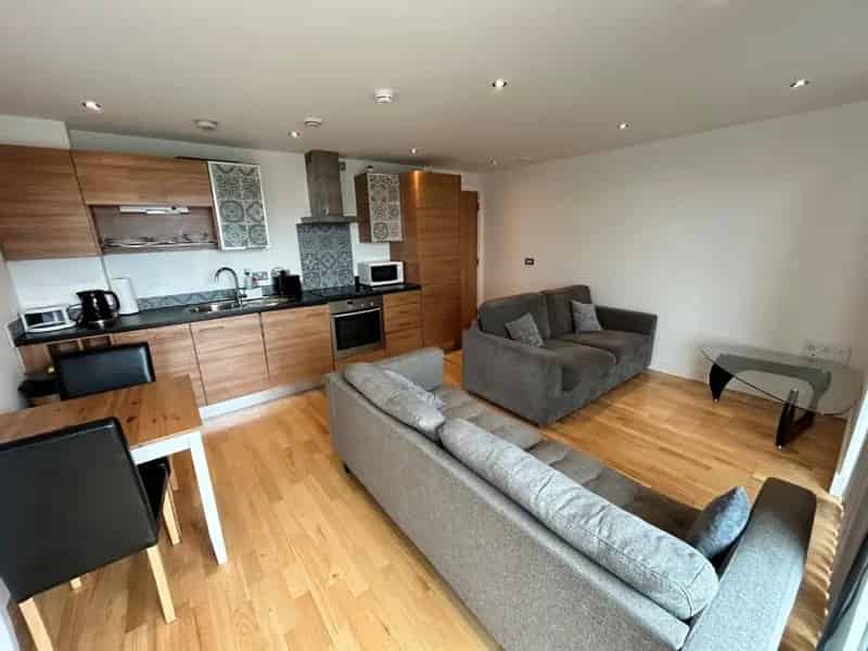 1 Bedroom Flat To Let Leeds Dock City Centre