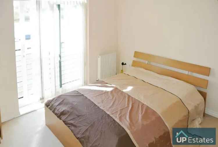 2 Bedroom Flat House to Rent Available April 1st