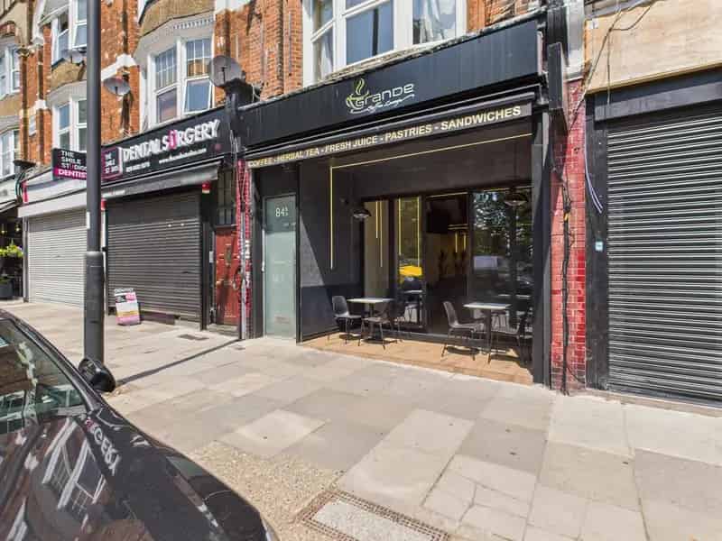 0 Bedroom Restaurant House to Rent
