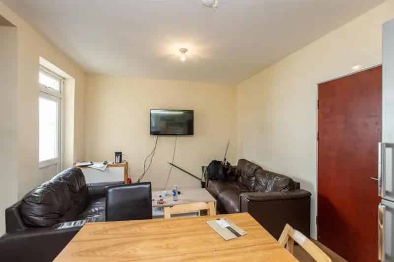5 Bedroom Student House 2025 2026