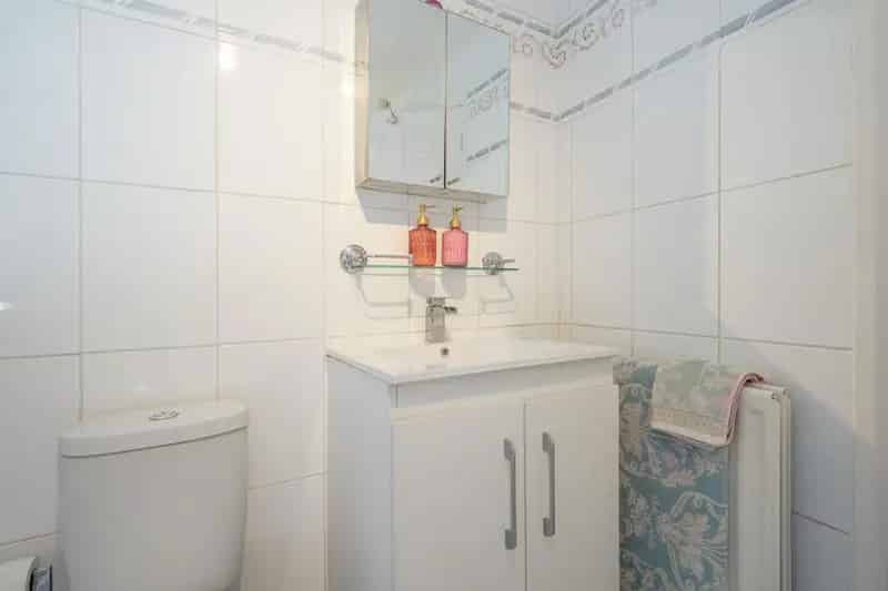 4 Bed Detached House For Sale