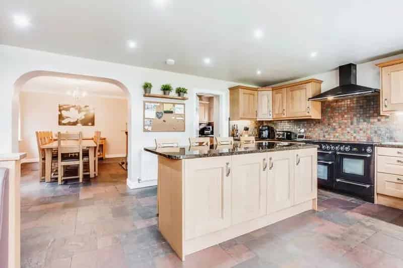 4 Bedroom Detached House for Sale Crofton West Yorkshire