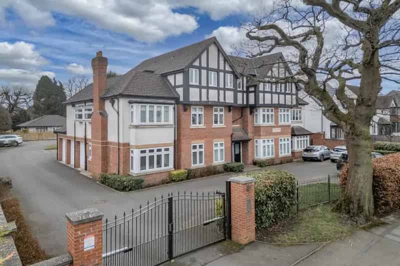 2 Bedroom Apartment for Sale