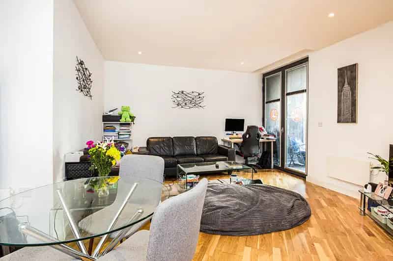 2 Bedroom Flat for Sale Manchester M1 - Near Piccadilly Station