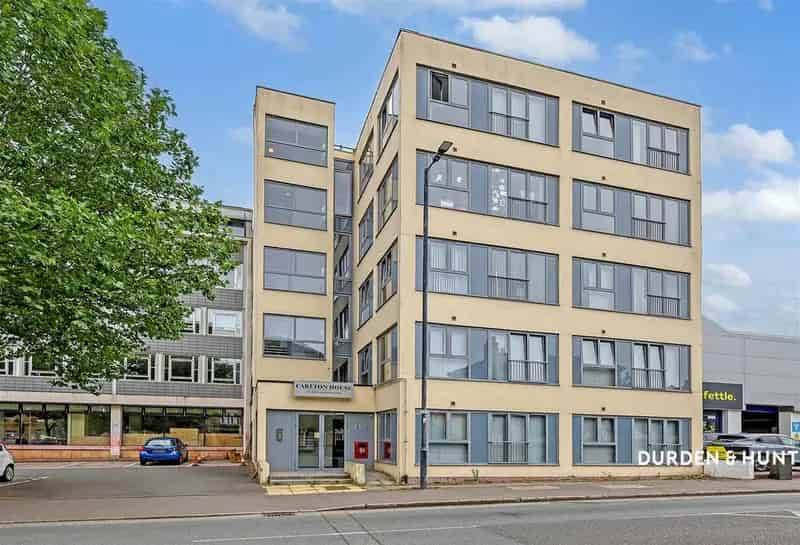 1 Bedroom Apartment to Rent - Modern - Excellent Transport Links