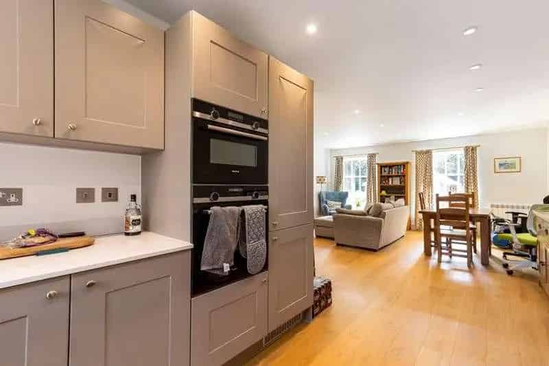 2 Bed Modern Apartment for Sale