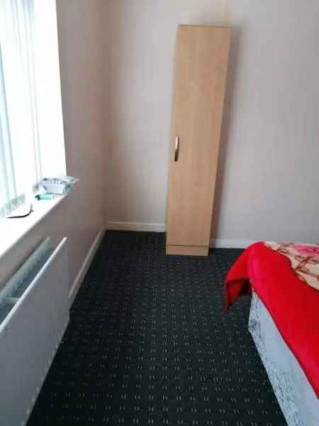 House For Rent in Birmingham, England