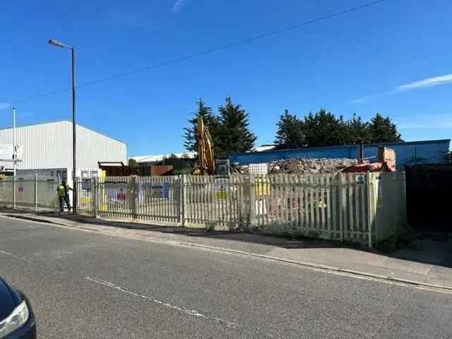 Short Term Open Storage Unit to Rent