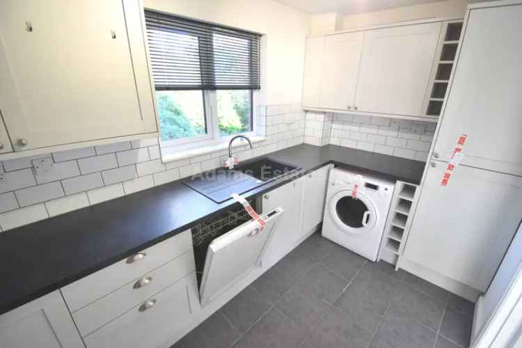 2 Bedroom Flat House to Rent