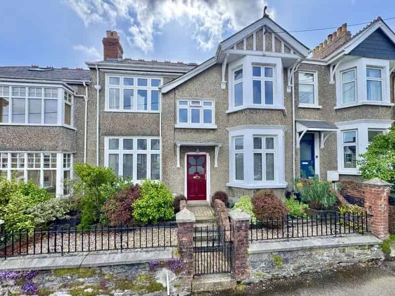 4 Bedroom Terraced House for Sale