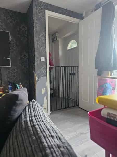 Wet Room and Driveway Property