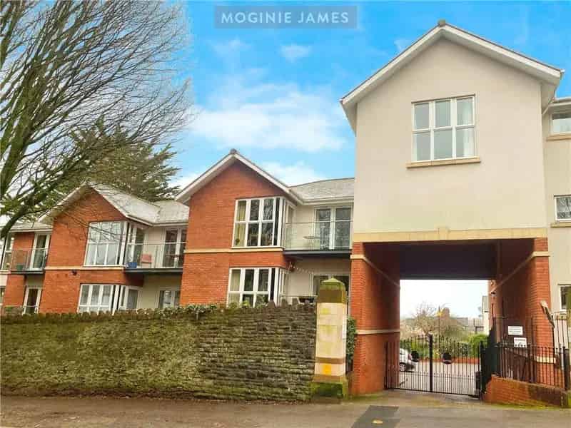 2 Bedroom Apartment for Sale