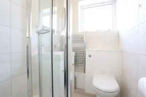 6 Bedroom House Canary Wharf London