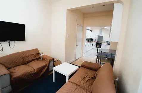 5 Double Bedroom House Fallowfield Zero Deposit Option Available