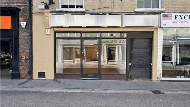 Royston High Street Retail Lock Up Shop 1637 sq ft