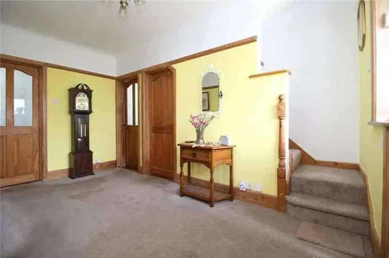 3 Bed Detached Bungalow Near Ballard Lake