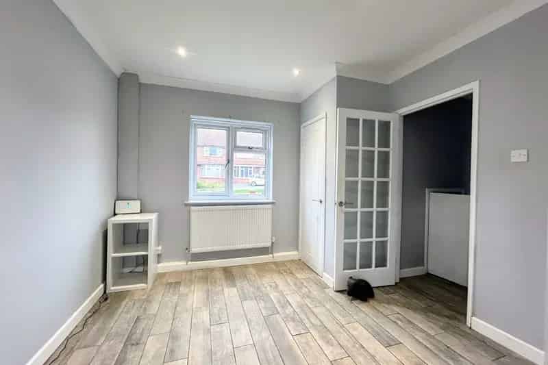 Three Bedroom Semi-Detached House Ipswich