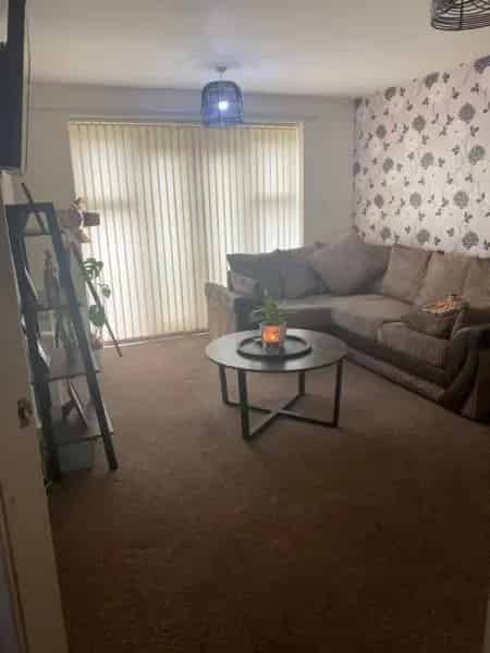 2 Bedroom Bungalow with Garden