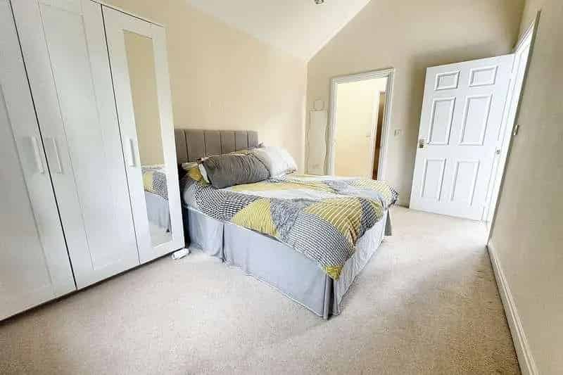 3 Bed Maisonette For Sale Ferndown