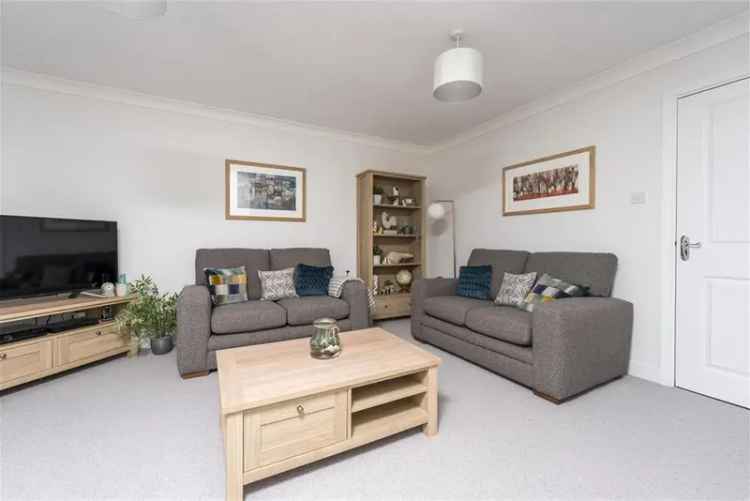 2 Bed Flat Dunfermline - First Floor Apartment