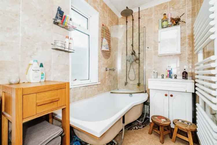 Three Bedroom Detached Bungalow Near Lancing Beach