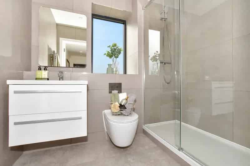 4 Bedroom Terraced House to Rent