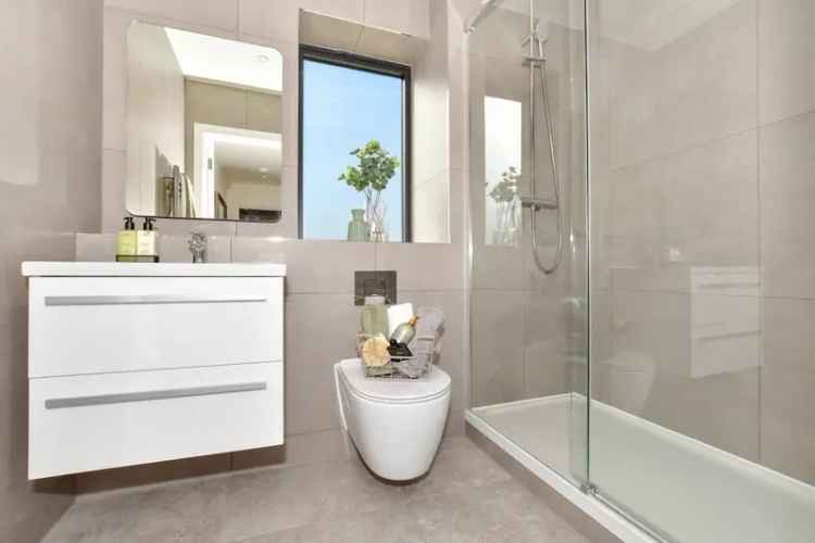 4 Bedroom Terraced House to Rent