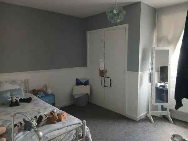 2 Double Bedroom Ground Floor Flat Worcester Park
