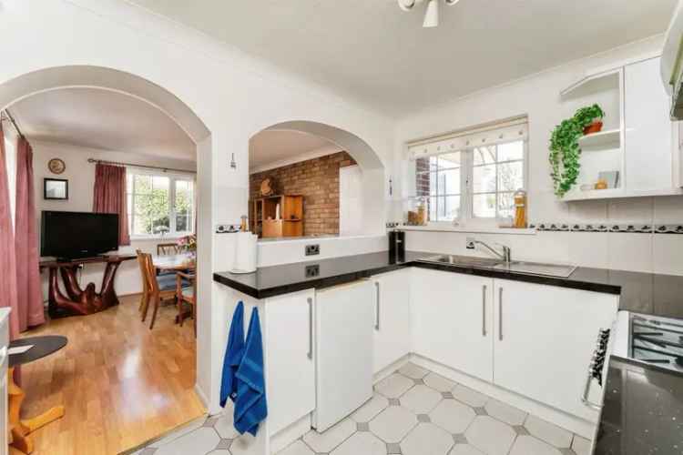 Spacious Bungalow with Lovely Views and Large Garden