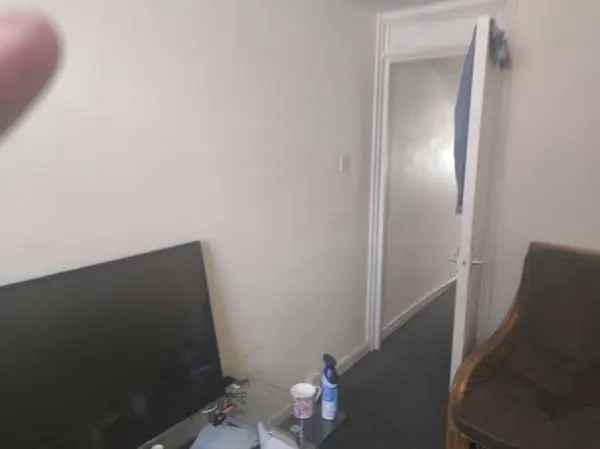 Flat For Rent in Bath, England