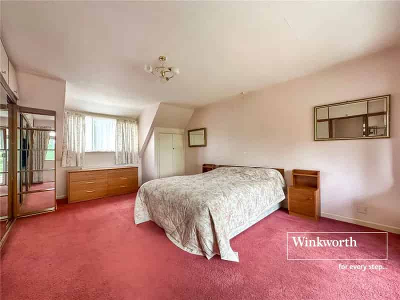 3 Bedroom Detached House West Parley