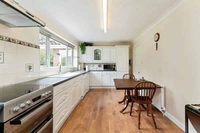 4-Bedroom Detached Home with Private Mooring