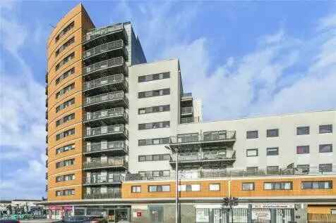 2 Bedroom Duplex Penthouse Flat for Sale London E15