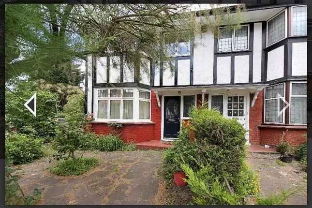 End terrace house to rent in Princes Avenue, London W3