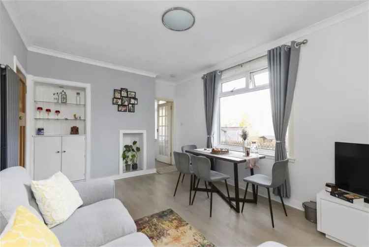 2 Bed Flat - Lower with 1 Reception Room