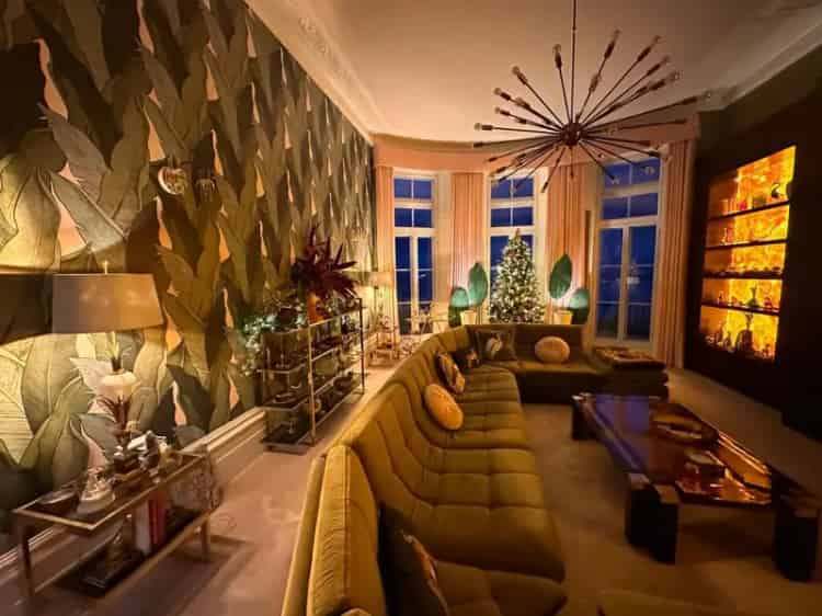 4 Bedroom Flat for Sale Brighton Beach