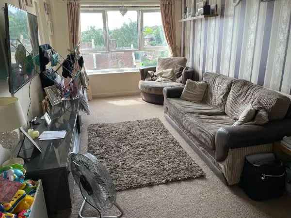 Flat For Rent in Dartford, England